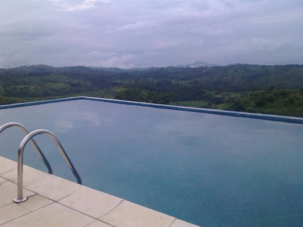 Готель Saddle Hill Ranch Bafut Екстер'єр фото